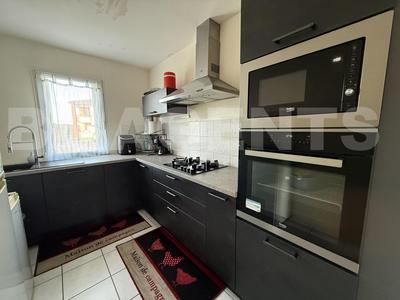 Maison - 81 m² - 5 pièces