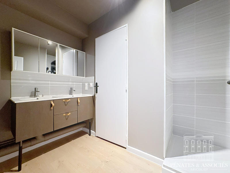 Appartement - 67 m² - 3 pièces