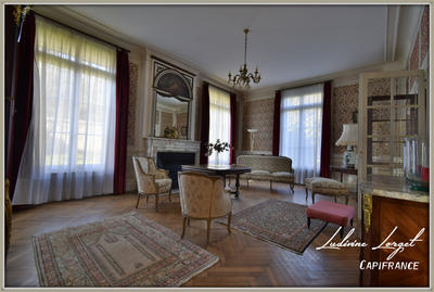 Corps de ferme - 336 m² - 10 pièces