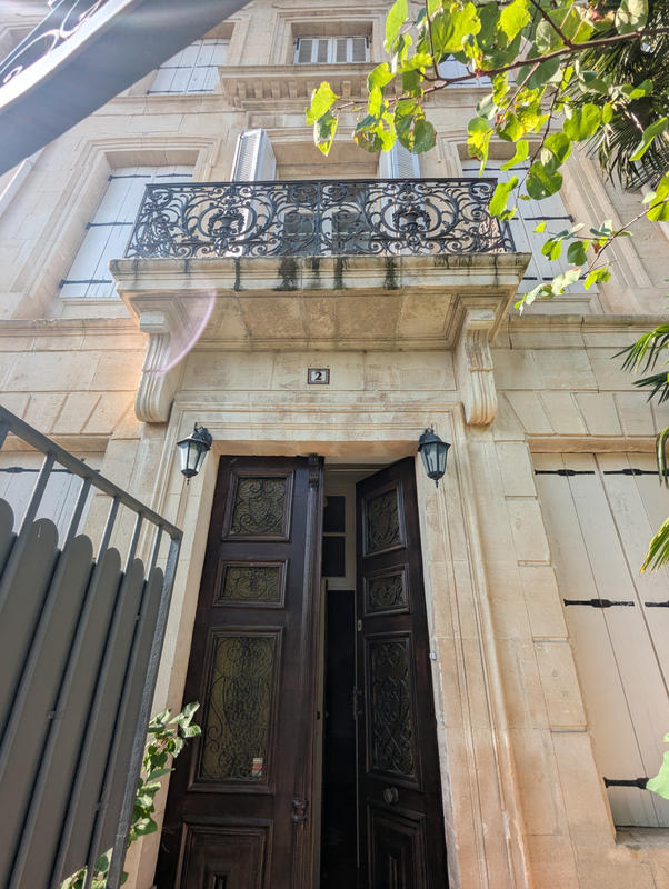 Maison - 300 m² - 10 pièces