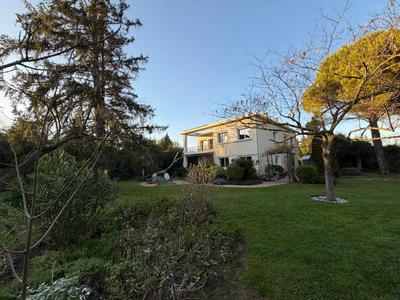 Villa - 196 m² - 7 pièces