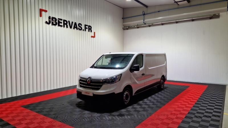 Renault Trafic l2h1 3000 kg blue dci 130 grand confort