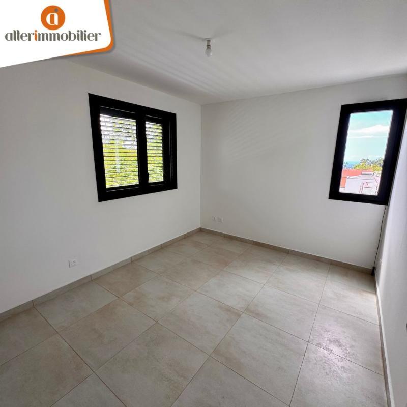 Villa - 80 m² - 4 pièces