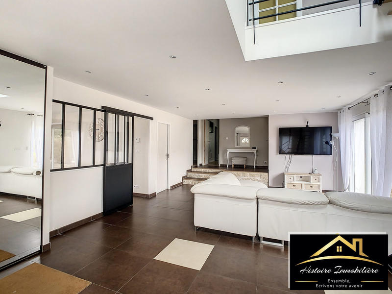 Maison contemporaine - 151 m² - 7 pièces