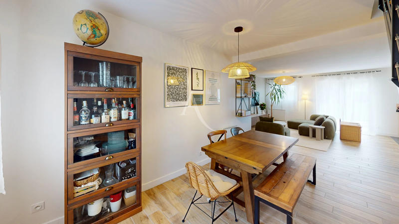 Maison - 101 m² - 4 pièces