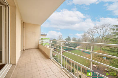 Appartement - 106 m² - 5 pièces