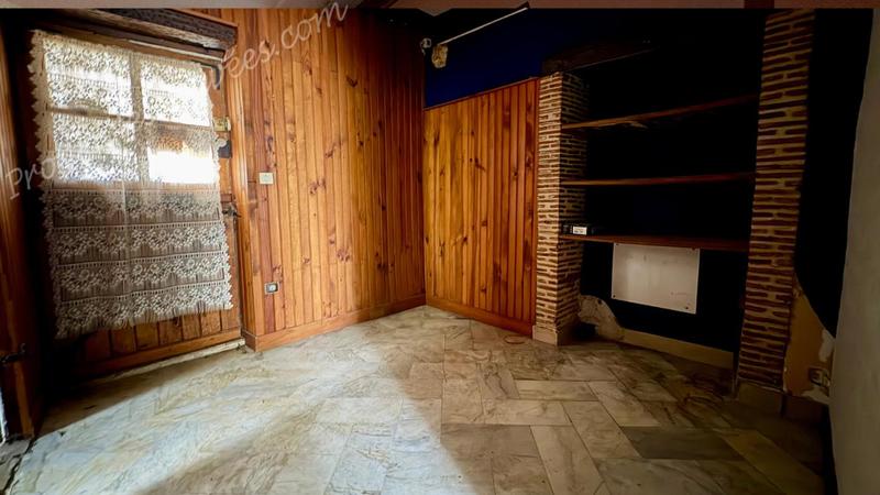 Maison - 220 m² - 10 pièces