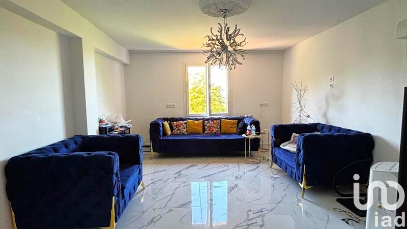 Maison - 485 m² - 27 pièces