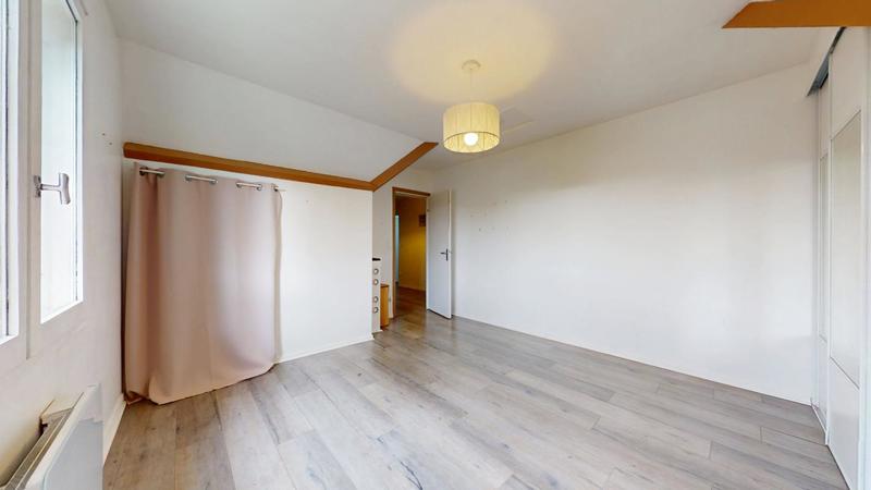 Propriété - 145 m² - 6 pièces