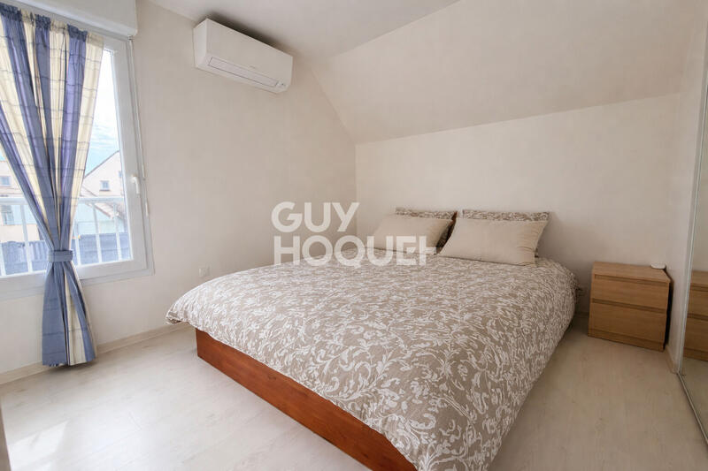 Maison - 95 m² - 5 pièces