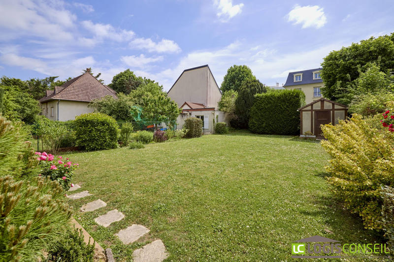 Maison traditionnelle - 125 m² - 5 pièces