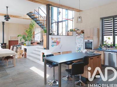 Maison - 215 m² - 6 pièces