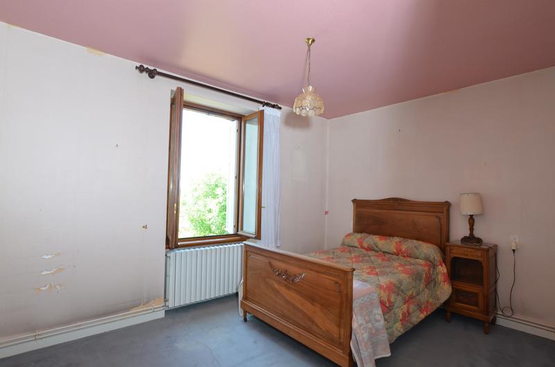 Maison - 241 m² - 10 pièces