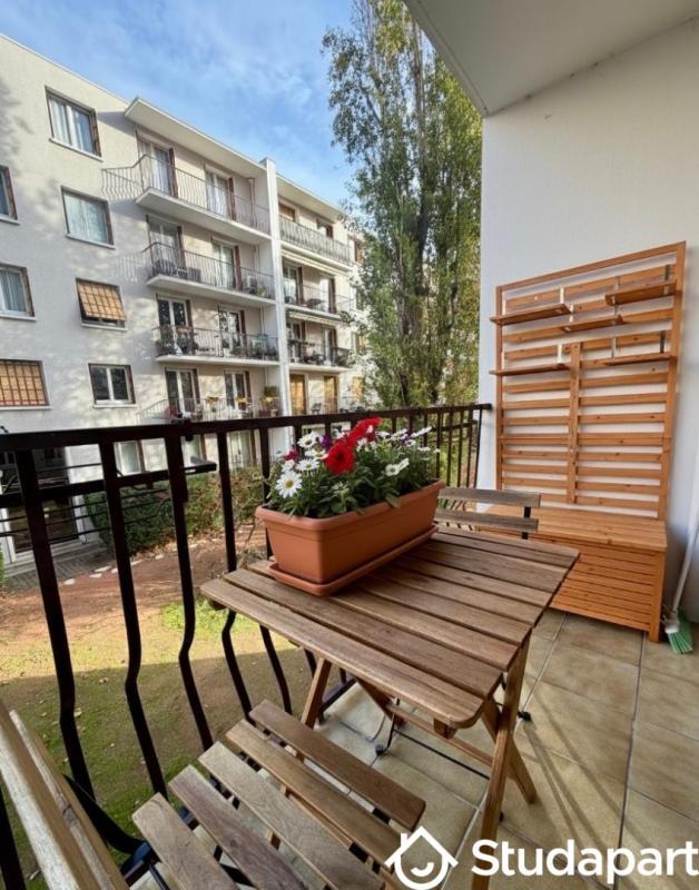 Chambre - 11 m² - 1 pièce