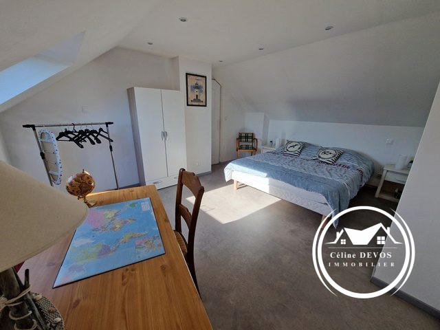 Maison - 216 m² - 7 pièces