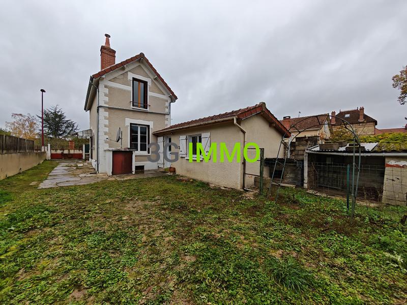 Maison - 104 m² - 5 pièces