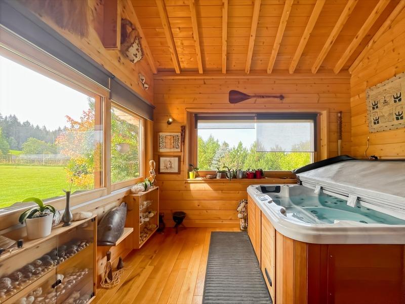 Châlet - 216 m² - 6 pièces