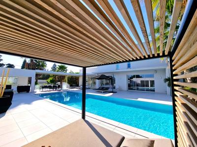 Maison d'architecte - 400 m² - 7 pièces