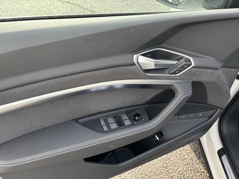 Audi e-tron 55 408ch s line e-quattro