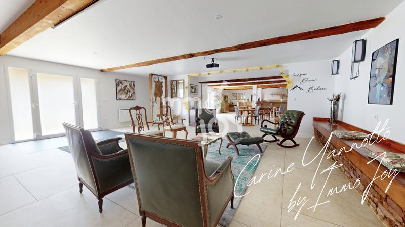 Propriété - 600 m² - 14 pièces