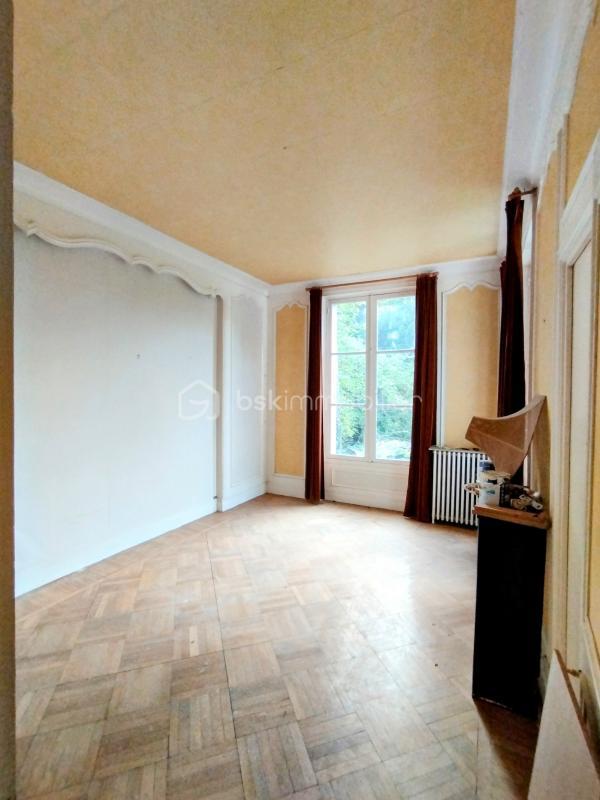 Maison - 480 m² - 14 pièces