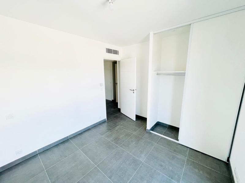 Appartement - 93 m² - 4 pièces