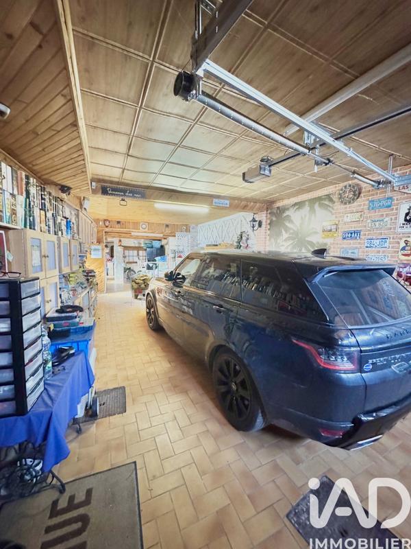 Maison - 210 m² - 6 pièces