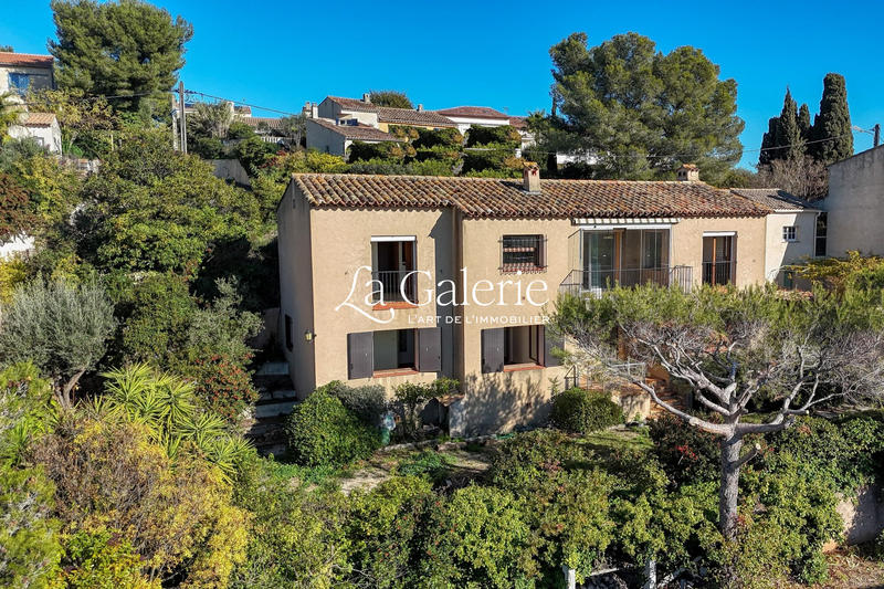 Villa - 153 m² - 5 pièces