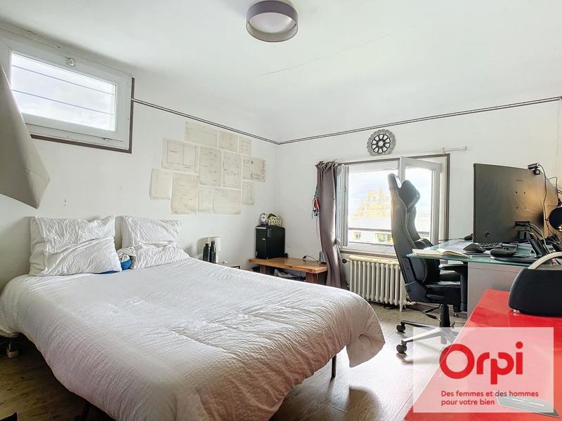 Maison - 198 m² - 6 pièces