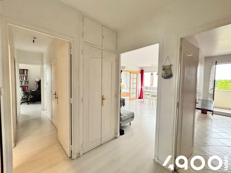 Appartement - 84 m² - 4 pièces