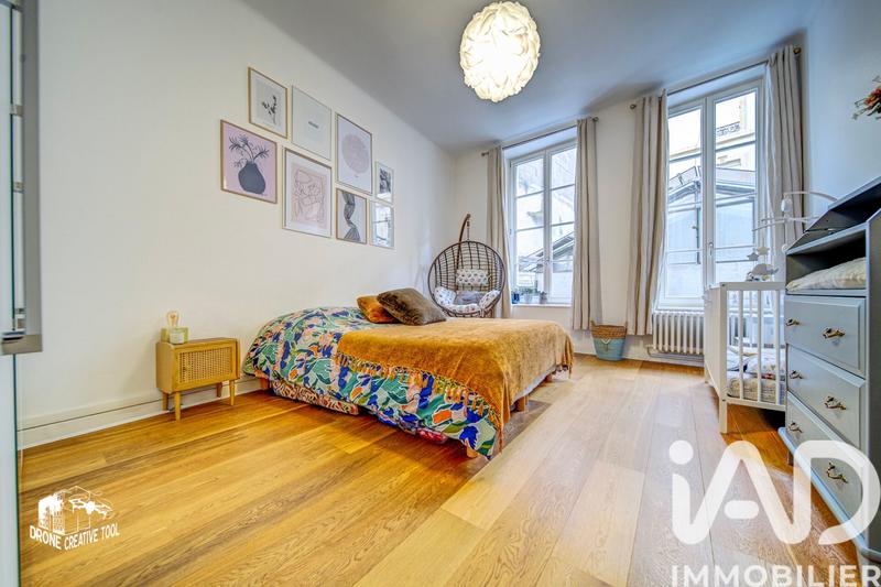 Appartement - 92 m² - 4 pièces