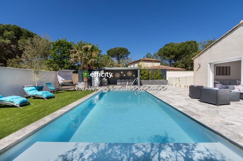 Maison - 160 m² - 6 pièces