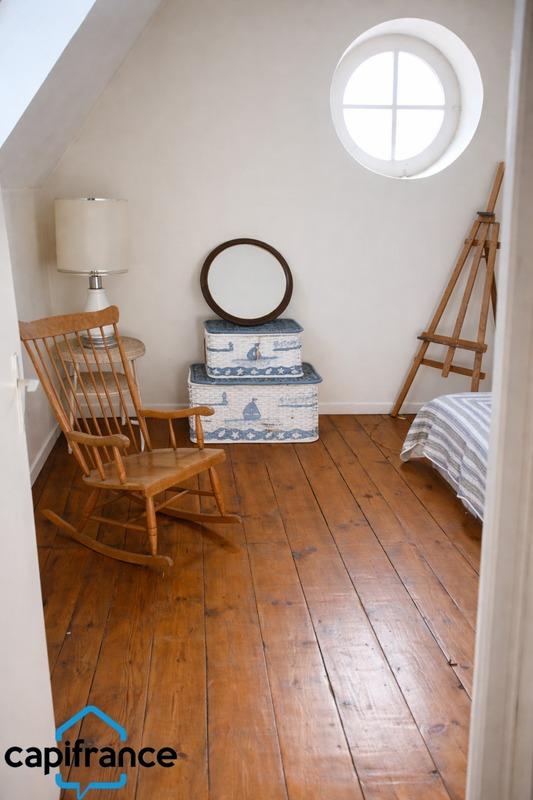 Maison - 255 m² - 12 pièces