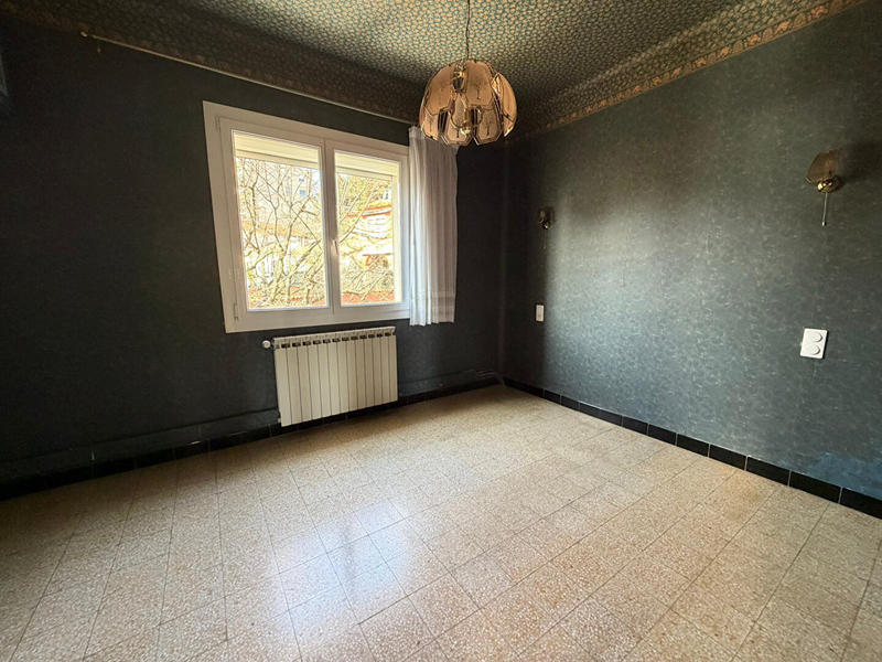 Maison - 195 m² - 7 pièces