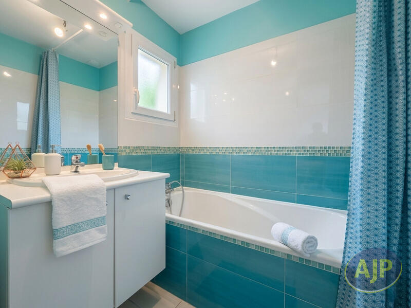 Maison - 110 m² - 7 pièces