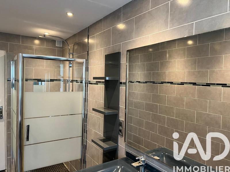 Maison - 136 m² - 6 pièces