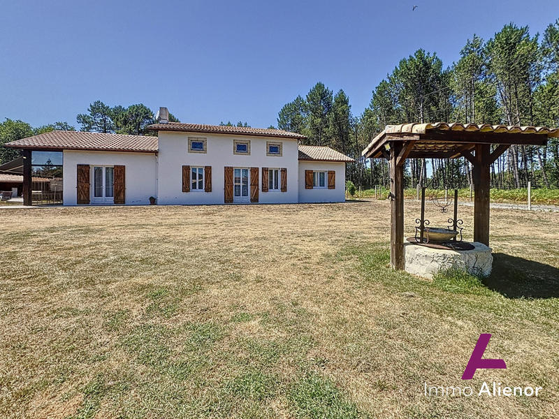 Maison - 209 m² - 5 pièces