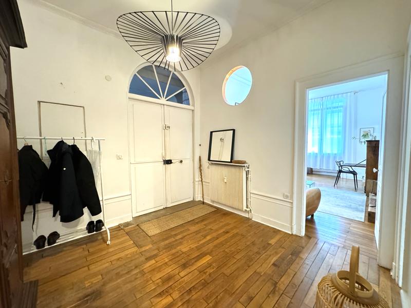 Appartement - 96 m² - 5 pièces