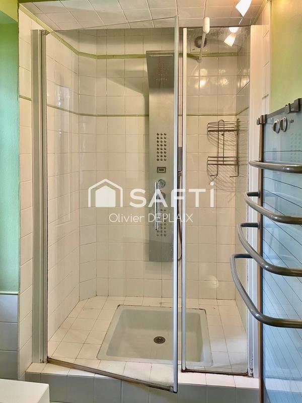 Maison - 200 m² - 6 pièces