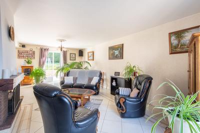 Maison - 128 m² - 7 pièces