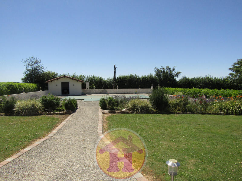 Maison - 122 m² - 4 pièces