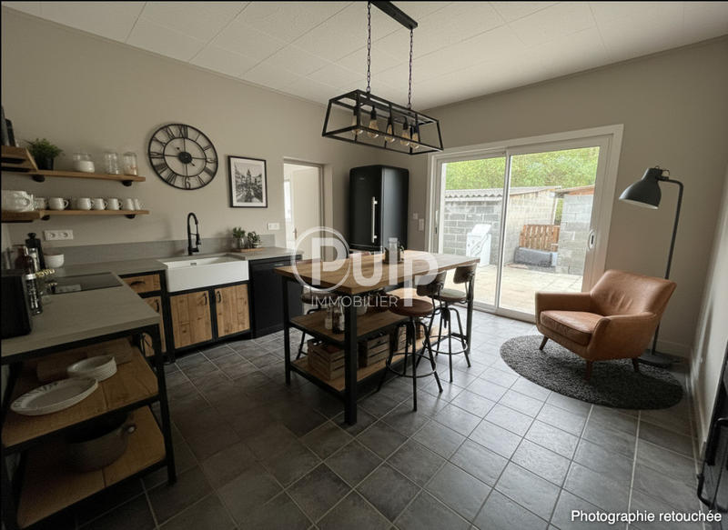 Maison - 191 m² - 8 pièces