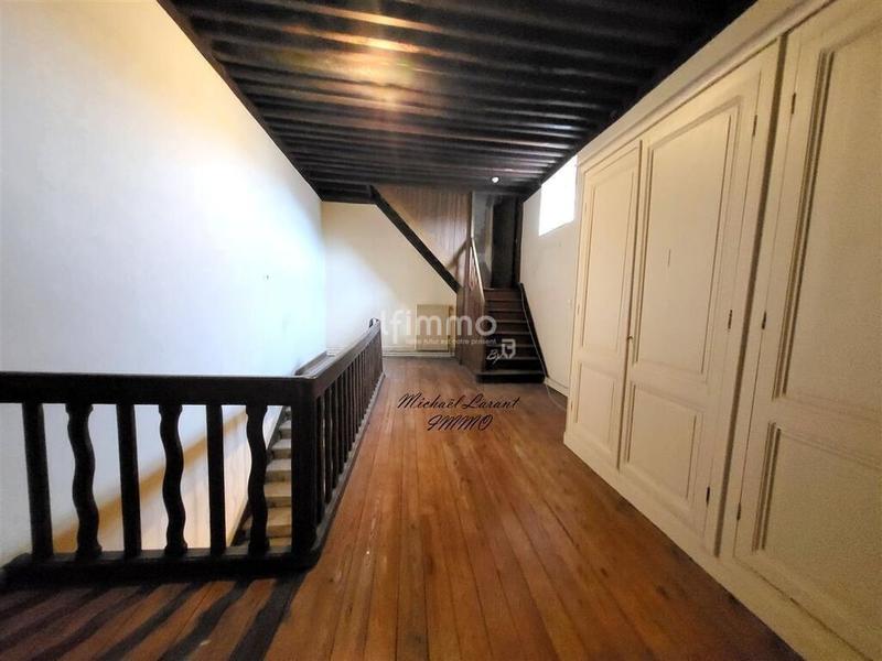 Maison - 396 m² - 14 pièces