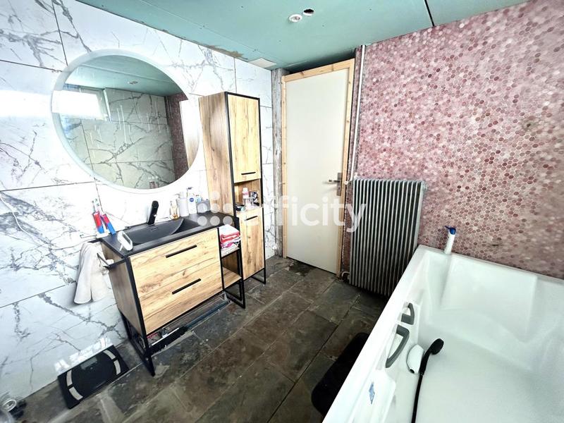 Maison - 105 m² - 4 pièces