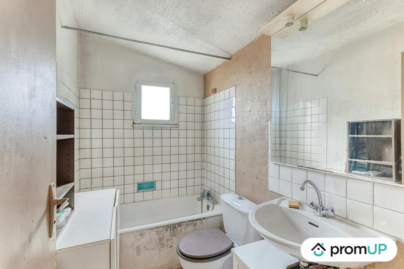 Maison - 225 m² - 1 pièce