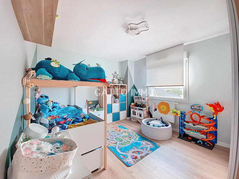 Maison - 102 m² - 5 pièces