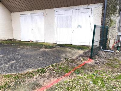 Bureau - 100 m² - 2 pièces