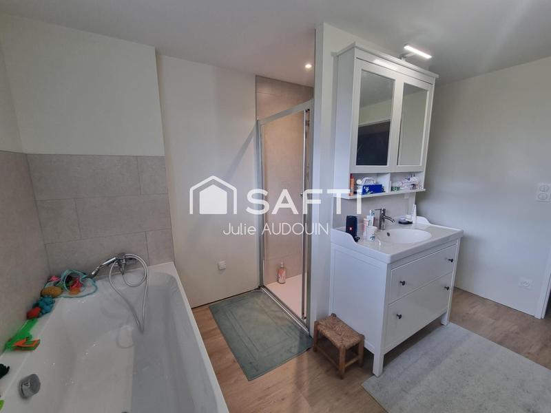 Maison - 240 m² - 9 pièces