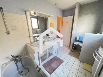 Maison - 143 m² - 5 pièces