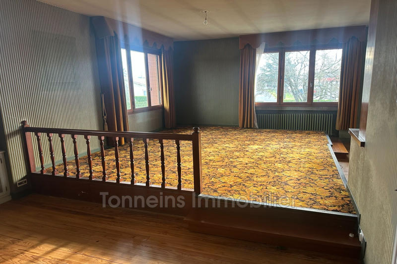 Maison - 3 370 m² - 5 pièces